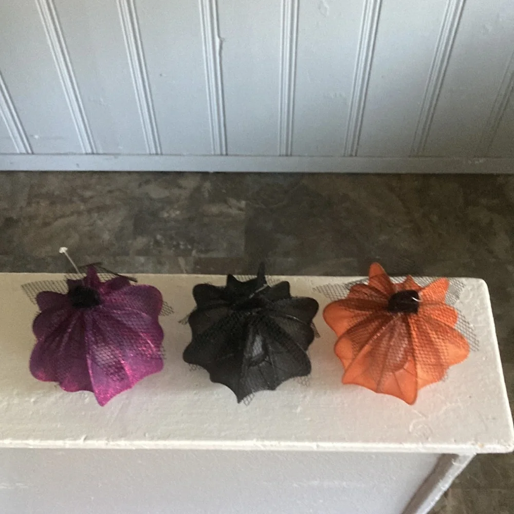 NWT- Set of 3-  Elegant Lace Covered Light Up LED Halloween Pumpkin Decorations